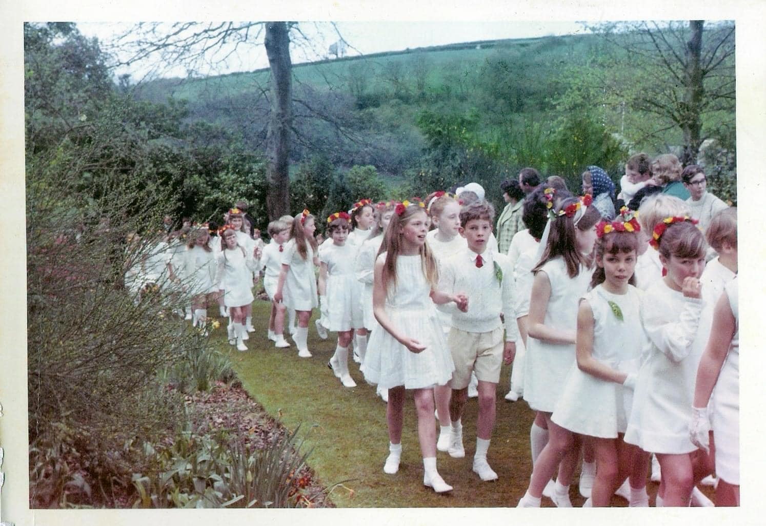 n One of the first colour photographs of the Childrens Dance