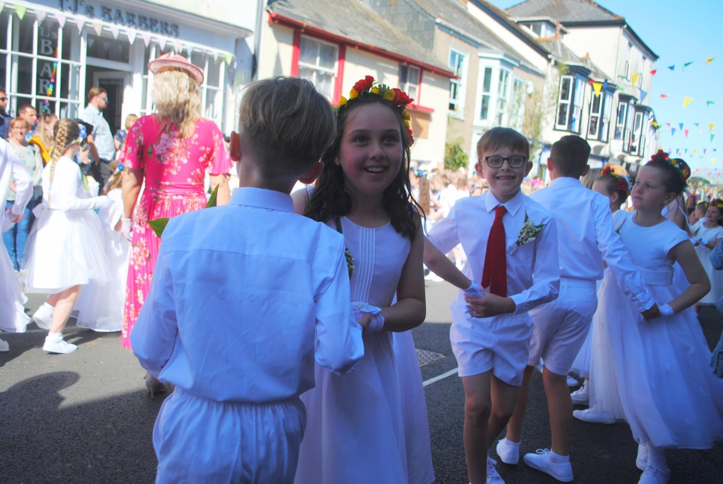 Flora Day Childrens Dance