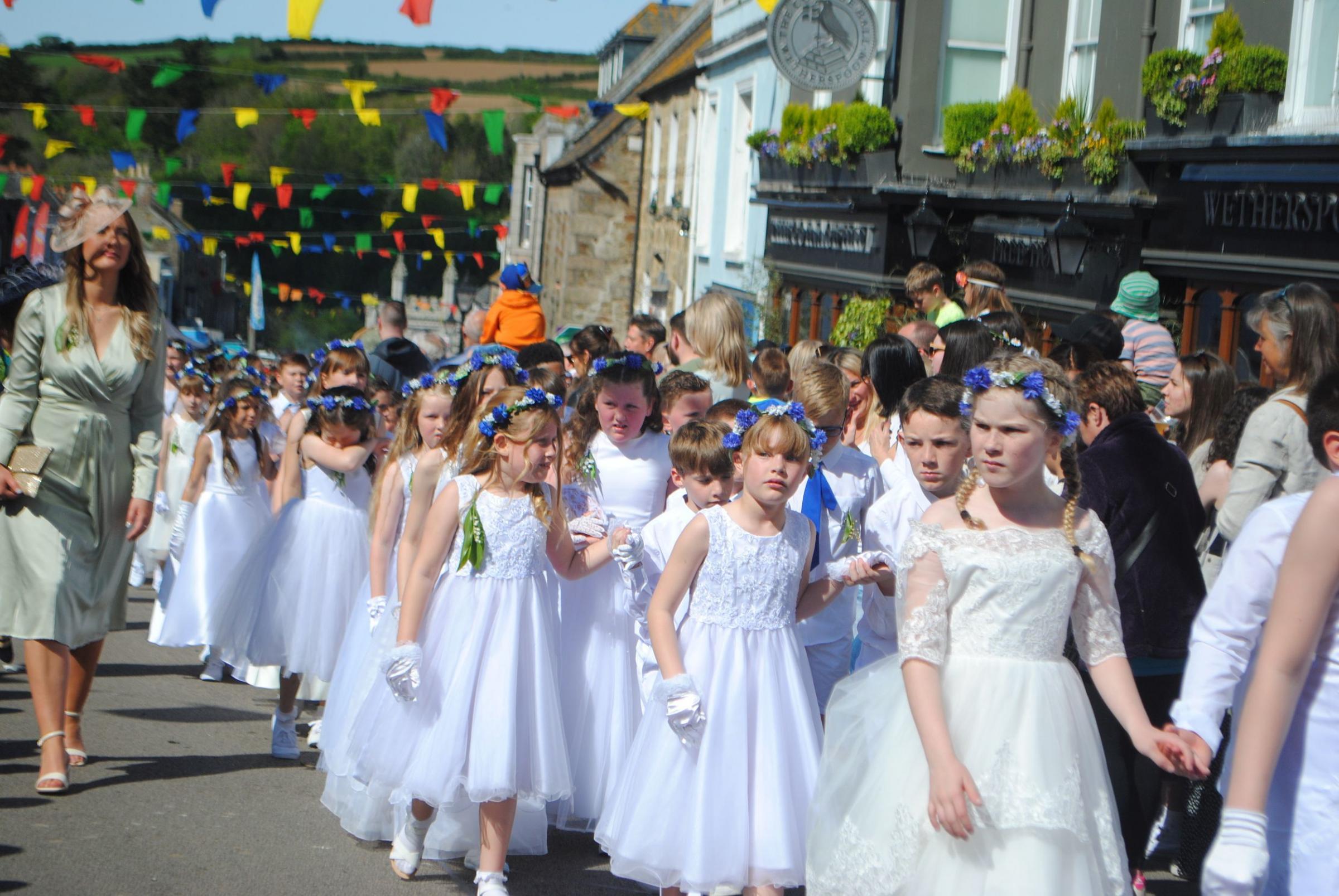 Flora Day Childrens Dance