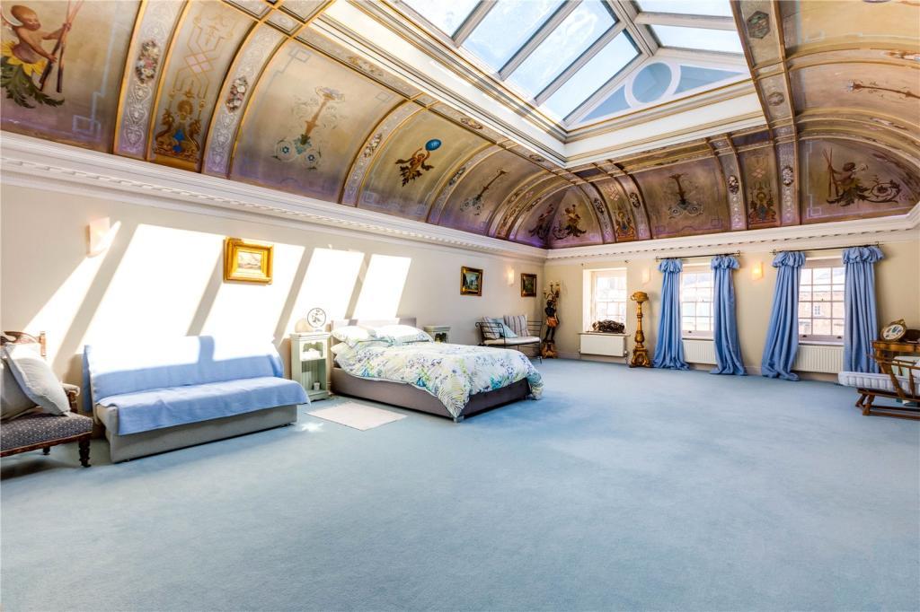 The principle bedroom has a stunning ceiling Picture: Savills / Right Move