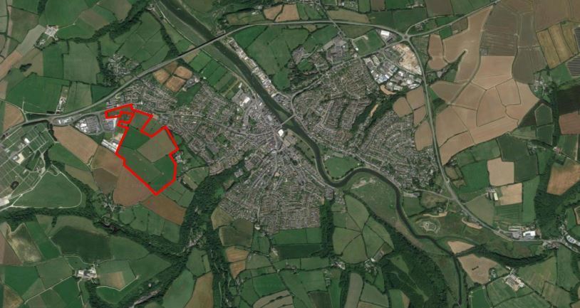 Where the proposed development would be built in relation to the layout of Wadebridge (Pic: Google Earth / Cornwall Council)